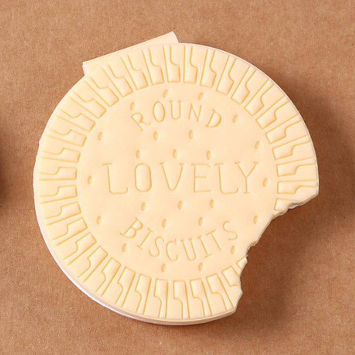 A round, light brown biscuit notebook with a realistic texture, featuring the Papezo logo.